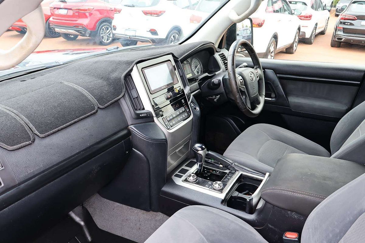 2016 Toyota Landcruiser GXL VDJ200R