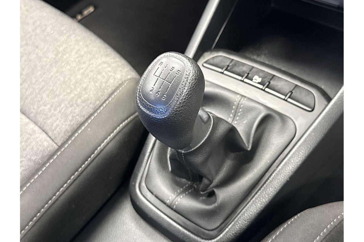 2024 Kia Stonic S YB