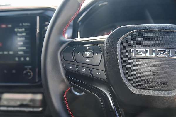 2025 Isuzu D-MAX X-TERRAIN 4X4