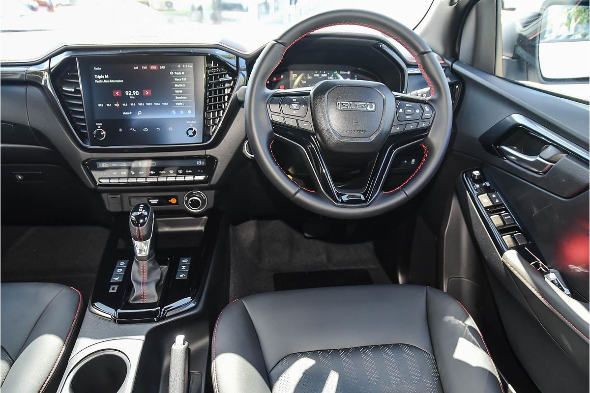 2025 Isuzu D-MAX X-TERRAIN 4X4