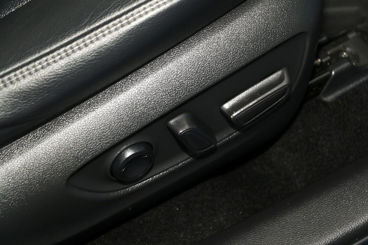 2020 Toyota RAV4 Cruiser MXAA52R