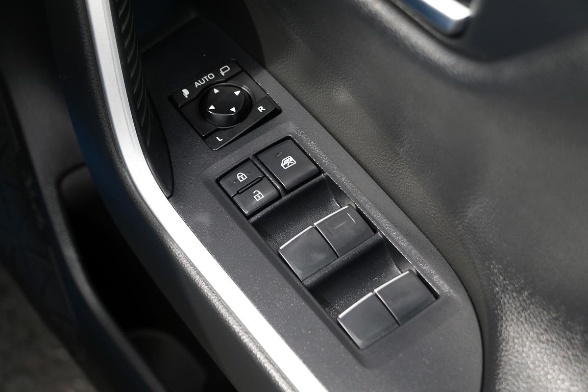 2020 Toyota RAV4 Cruiser MXAA52R