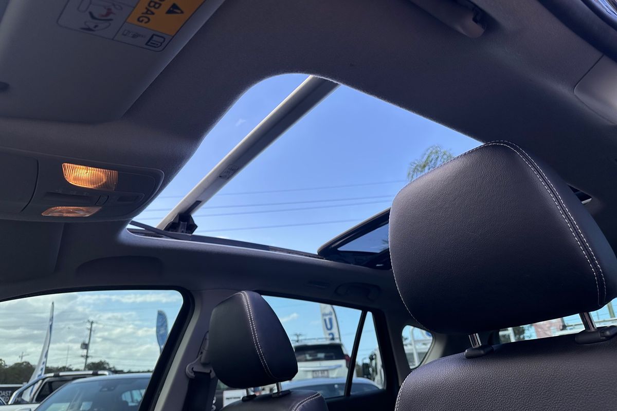 2013 Suzuki S-Cross GLX Prestige JY