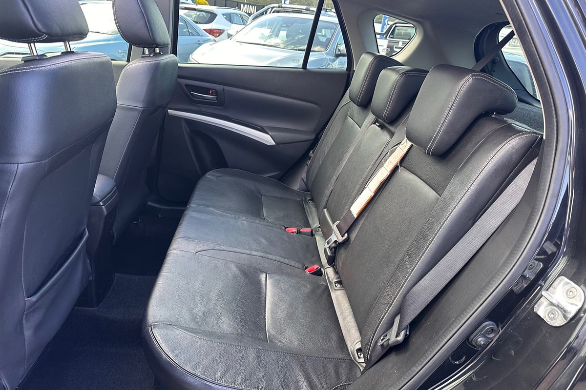 2013 Suzuki S-Cross GLX Prestige JY