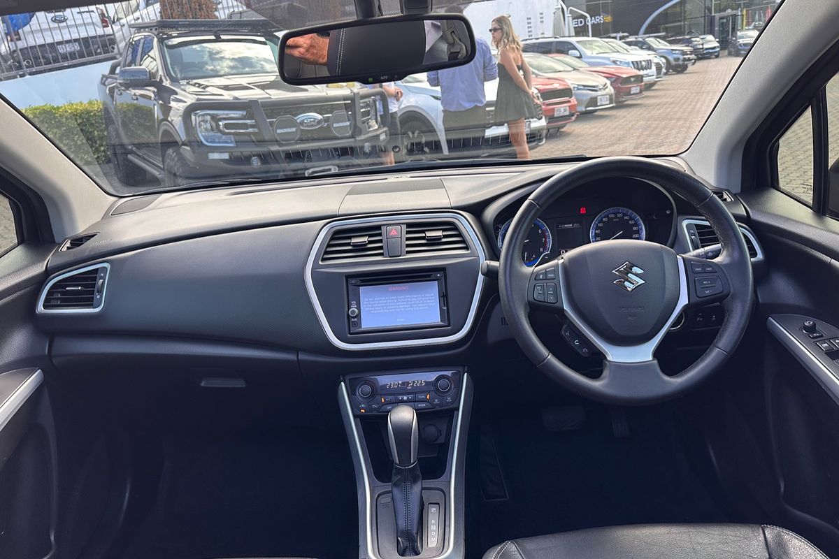 2013 Suzuki S-Cross GLX Prestige JY