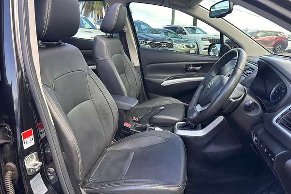 2013 Suzuki S-Cross GLX Prestige JY