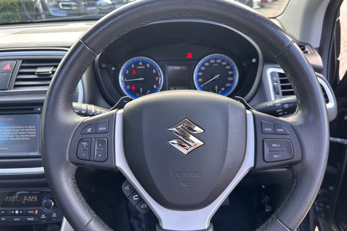 2013 Suzuki S-Cross GLX Prestige JY