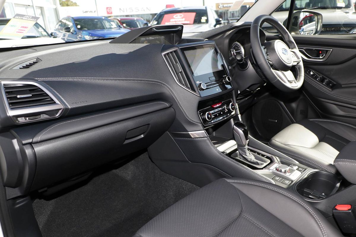 2024 Subaru Forester Hybrid S S5