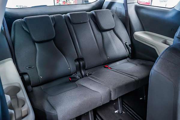 2022 Kia Carnival S KA4