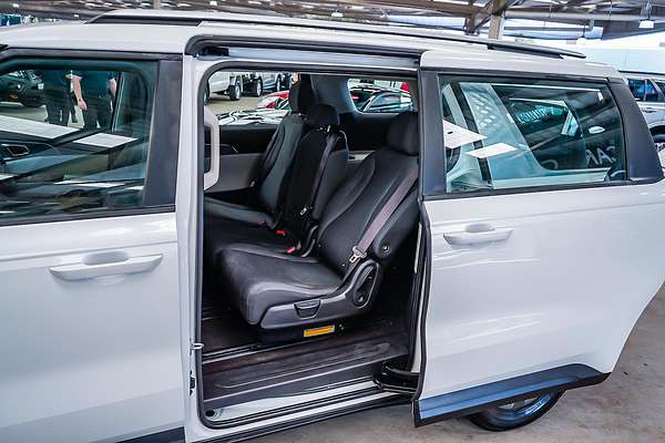 2022 Kia Carnival S KA4