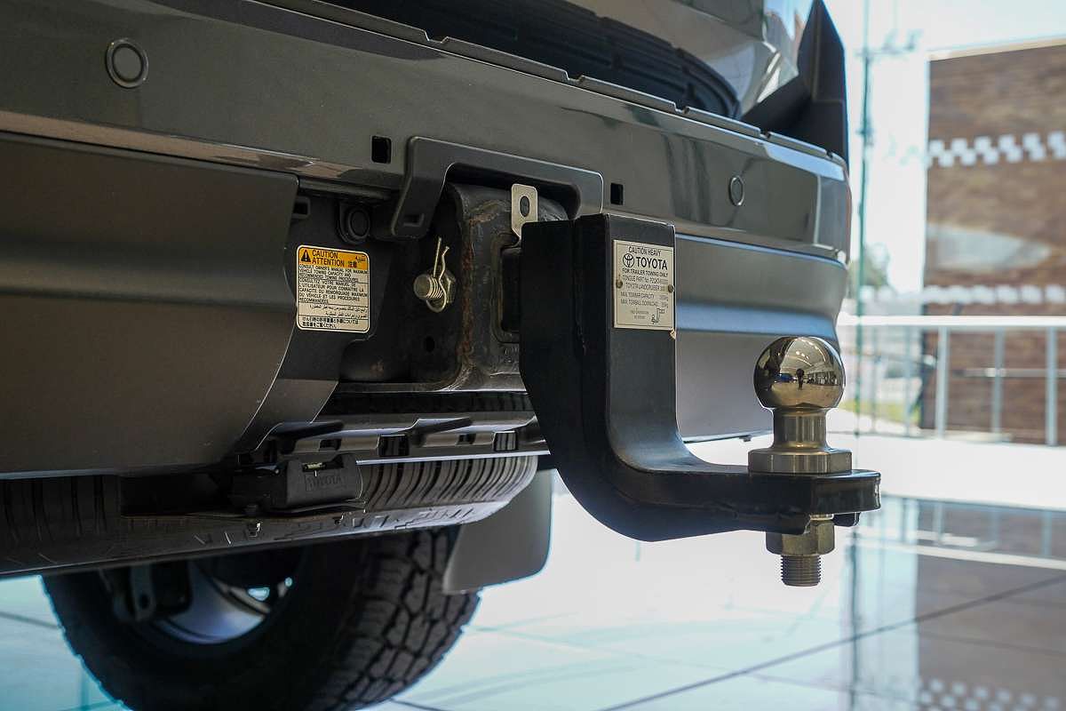 2021 Toyota Landcruiser Sahara FJA300R