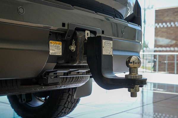 2021 Toyota Landcruiser Sahara FJA300R