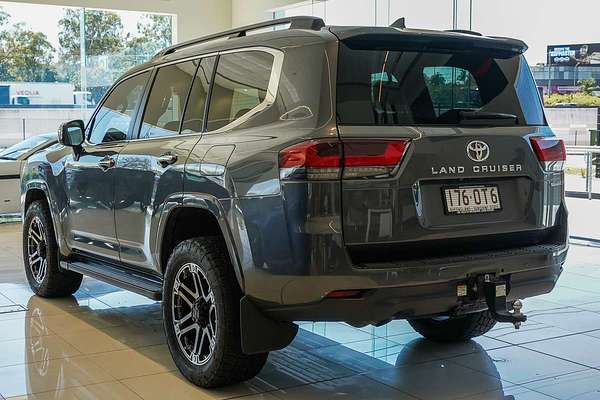 2021 Toyota Landcruiser Sahara FJA300R
