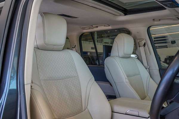 2021 Toyota Landcruiser Sahara FJA300R