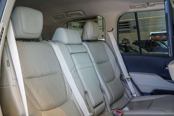 2021 Toyota Landcruiser Sahara FJA300R