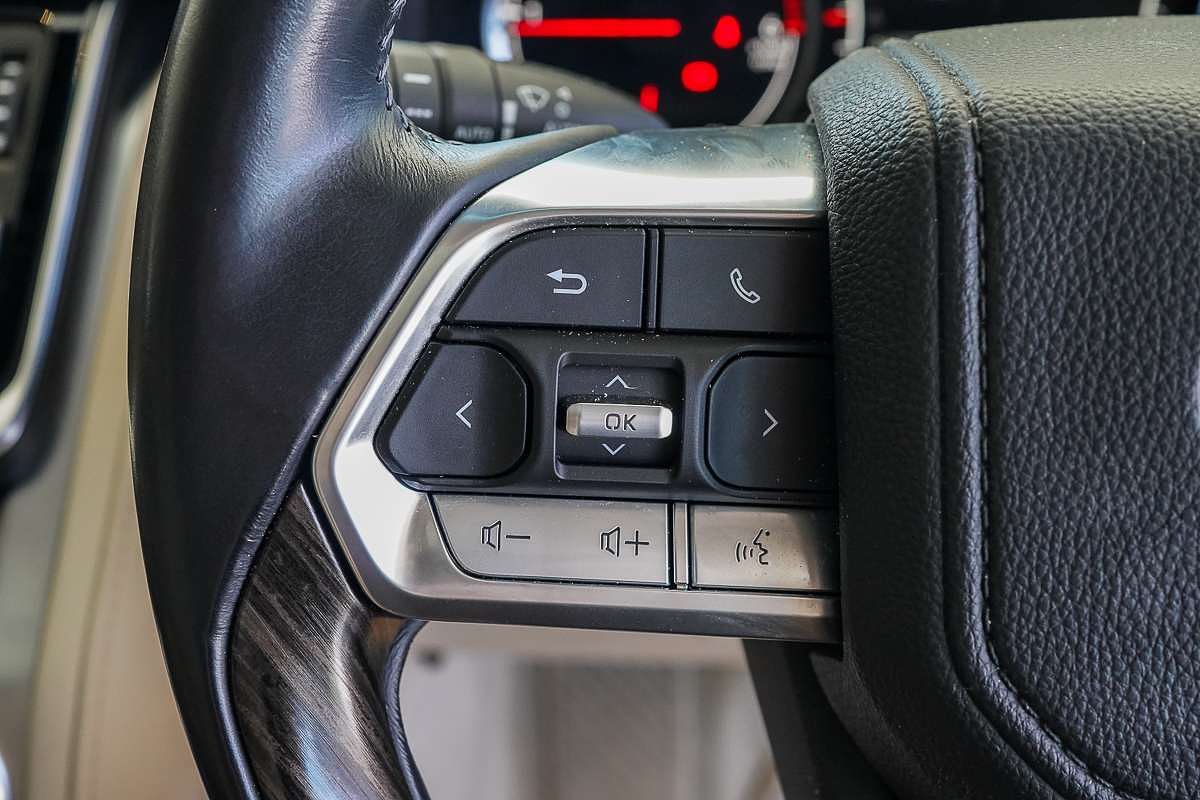 2021 Toyota Landcruiser Sahara FJA300R