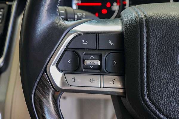 2021 Toyota Landcruiser Sahara FJA300R