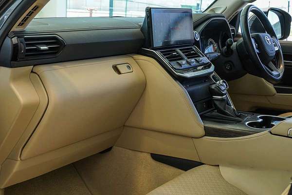 2021 Toyota Landcruiser Sahara FJA300R