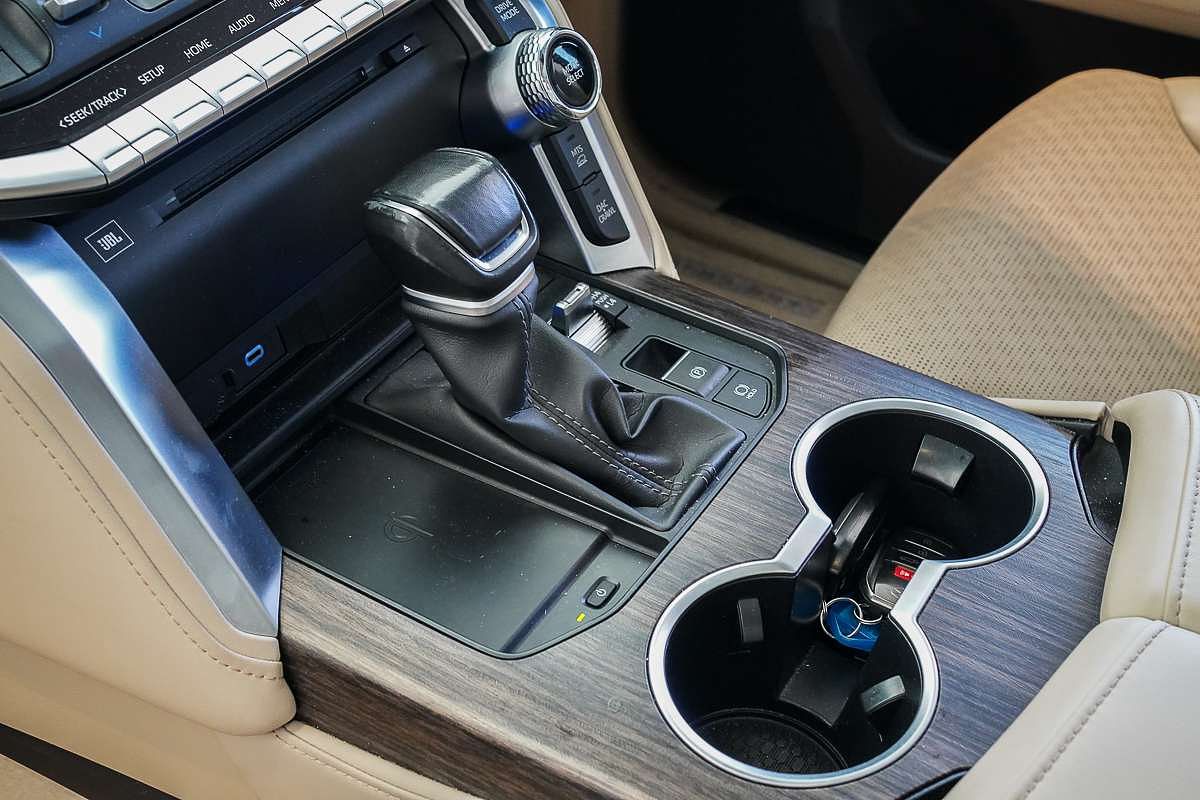 2021 Toyota Landcruiser Sahara FJA300R