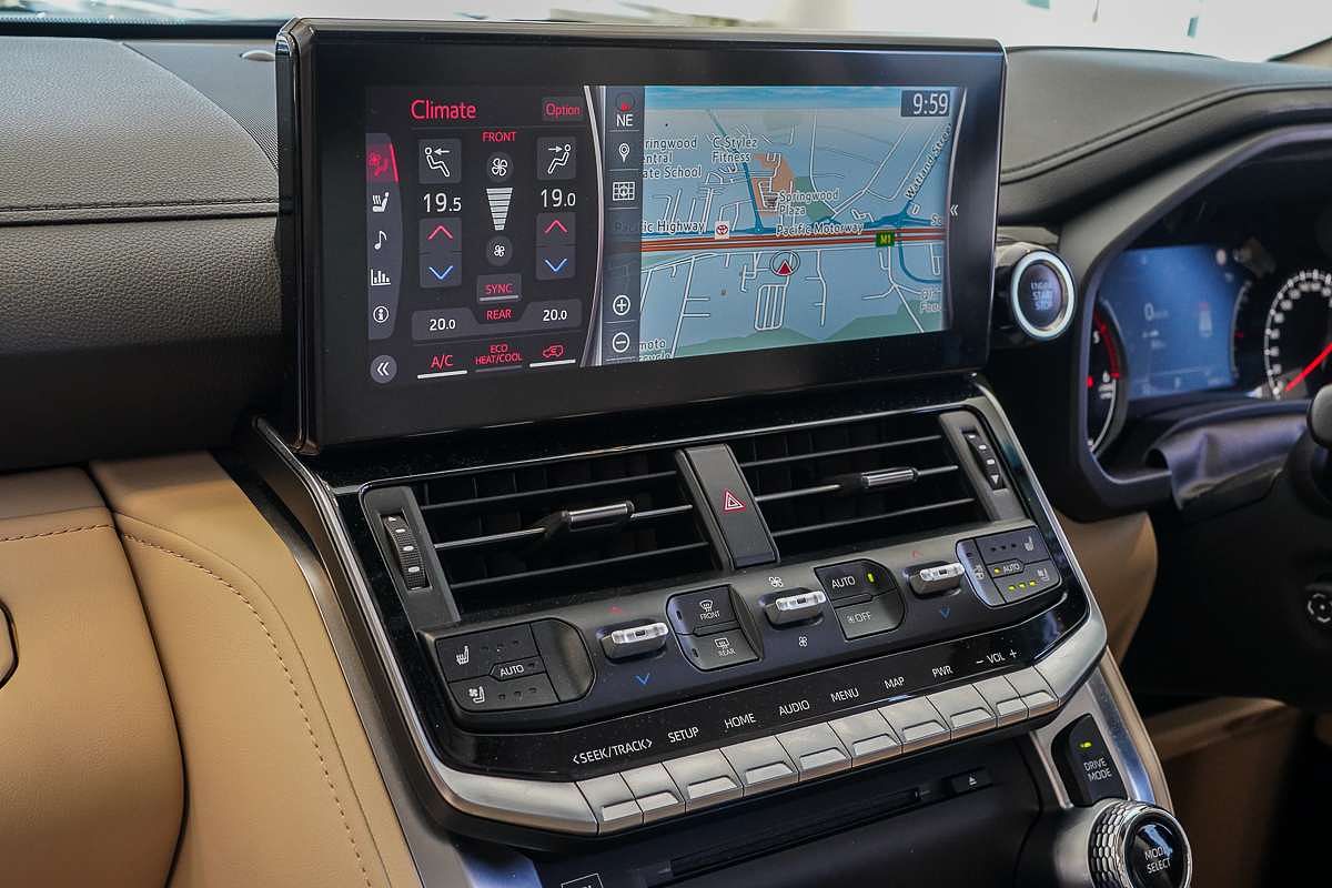 2021 Toyota Landcruiser Sahara FJA300R