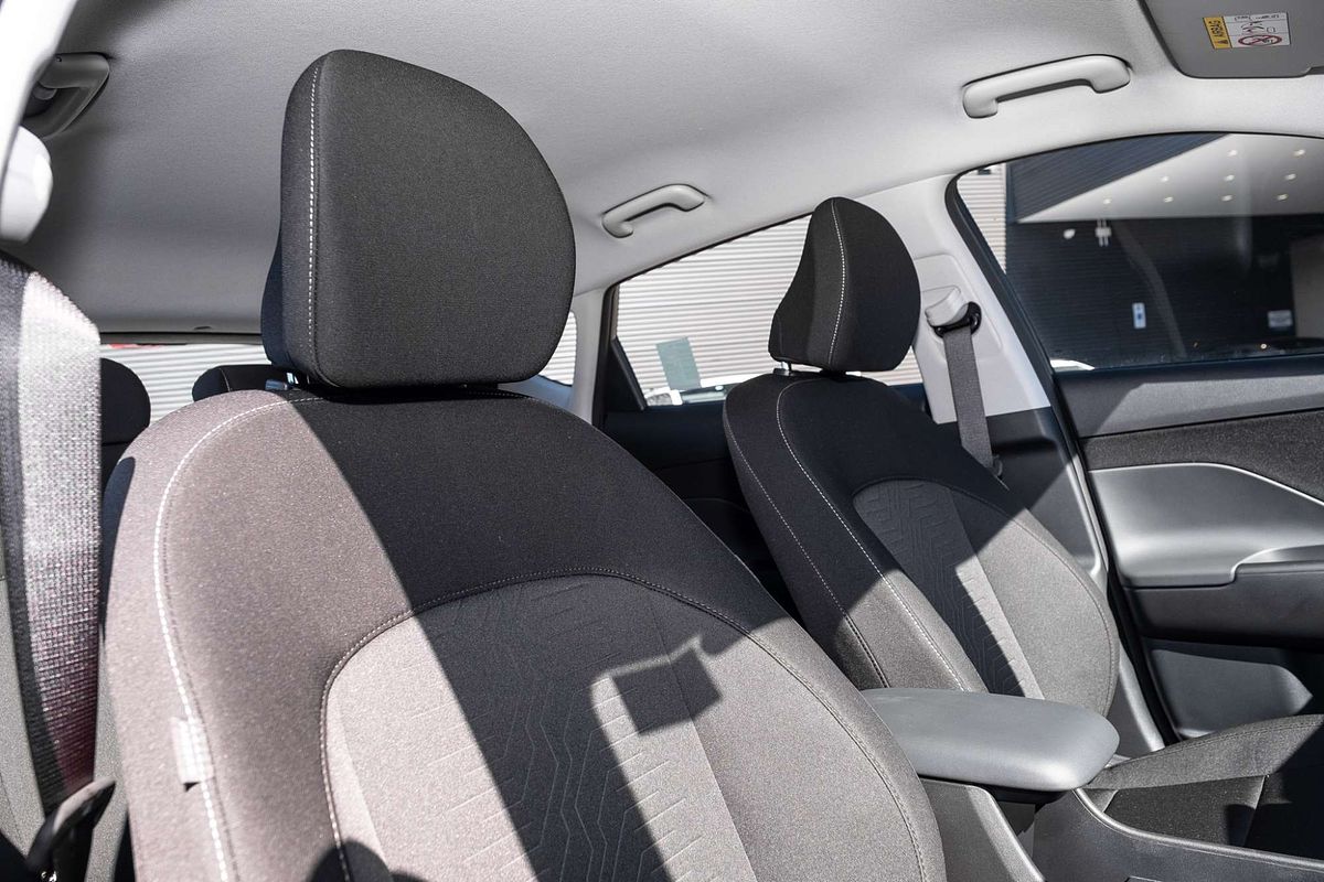 2025 Hyundai Kona  SX2.V3