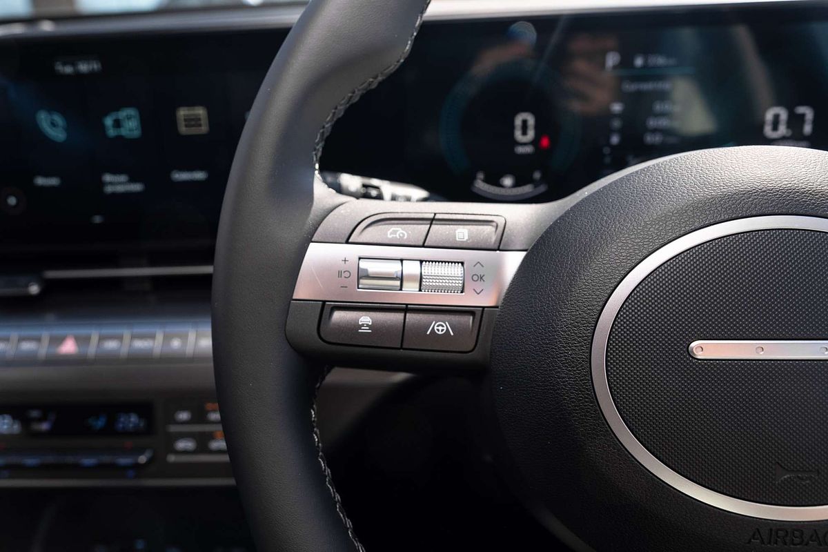 2025 Hyundai Kona  SX2.V3