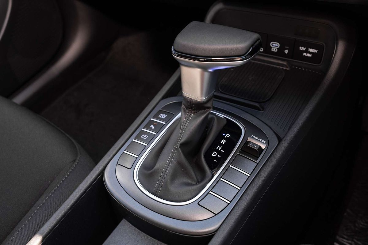 2025 Hyundai Kona  SX2.V3