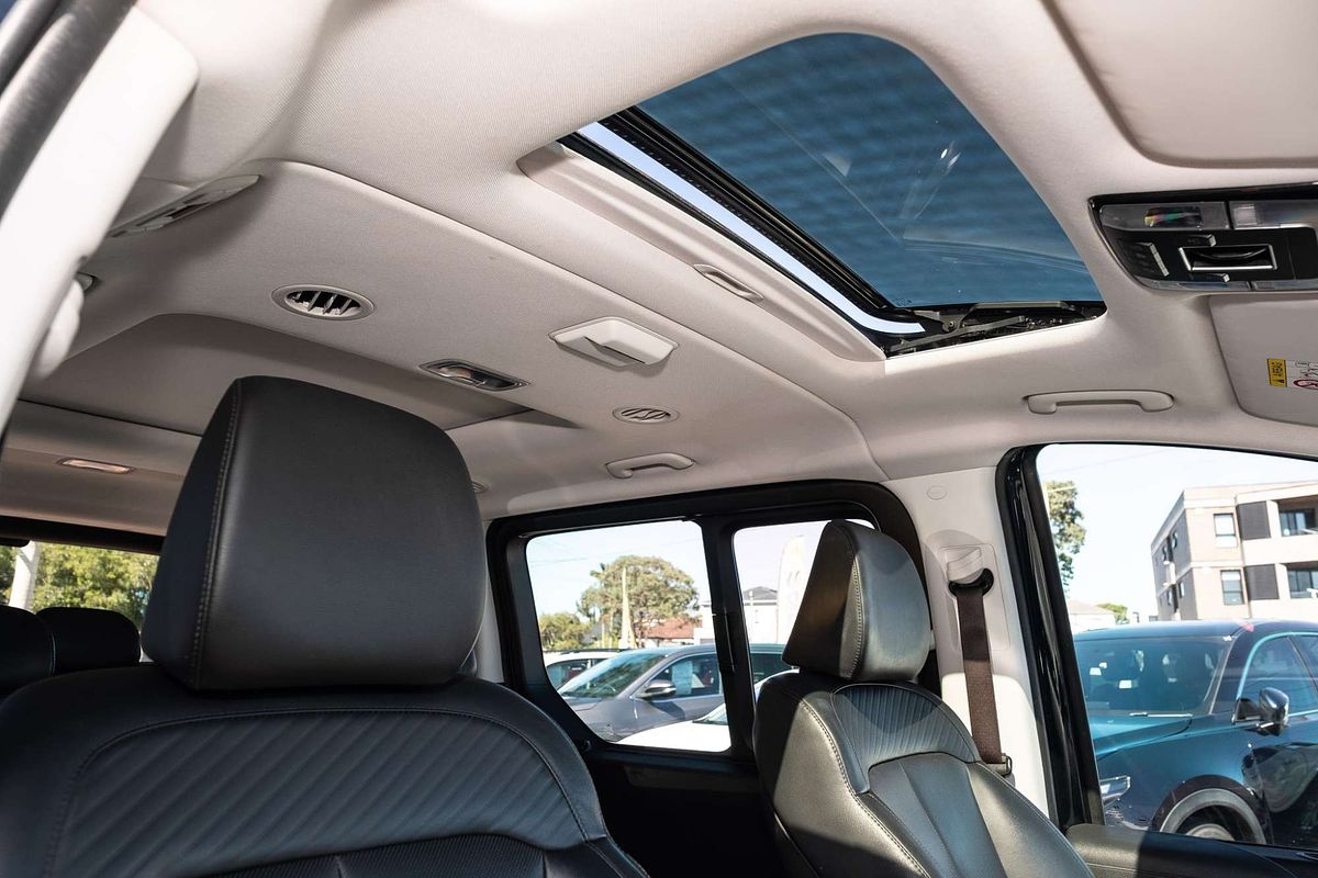 2022 Hyundai STARIA Highlander US4.V2