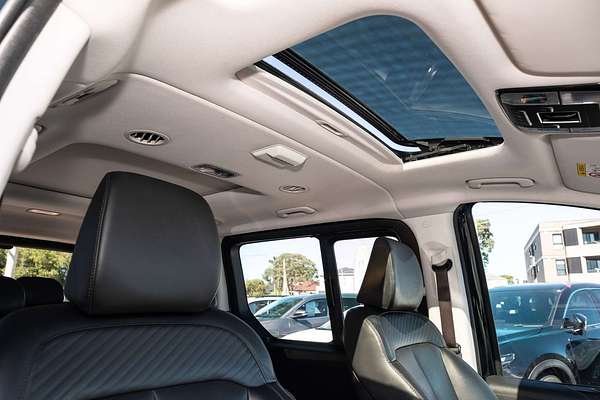 2022 Hyundai STARIA Highlander US4.V2