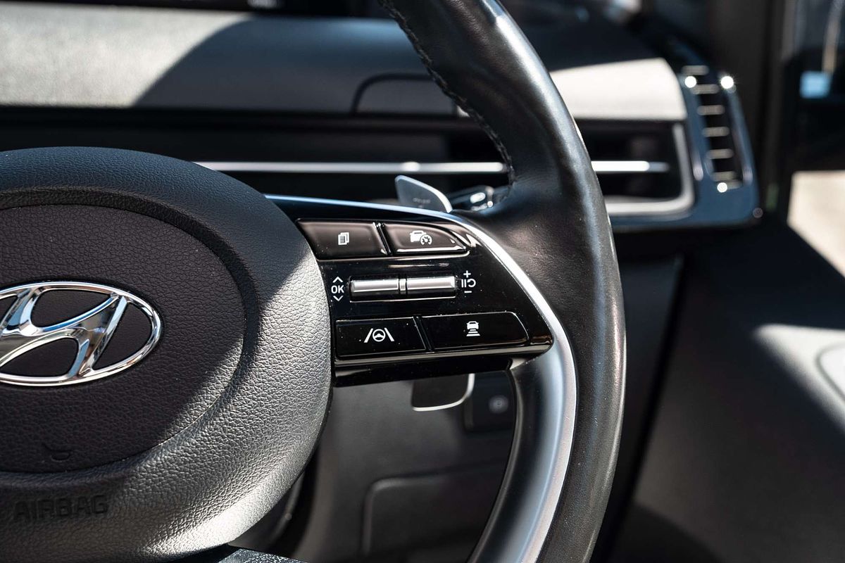 2022 Hyundai STARIA Highlander US4.V2