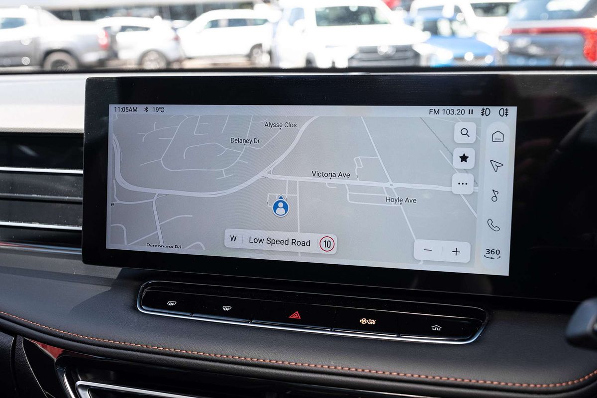 2025 MG HS Essence AS33