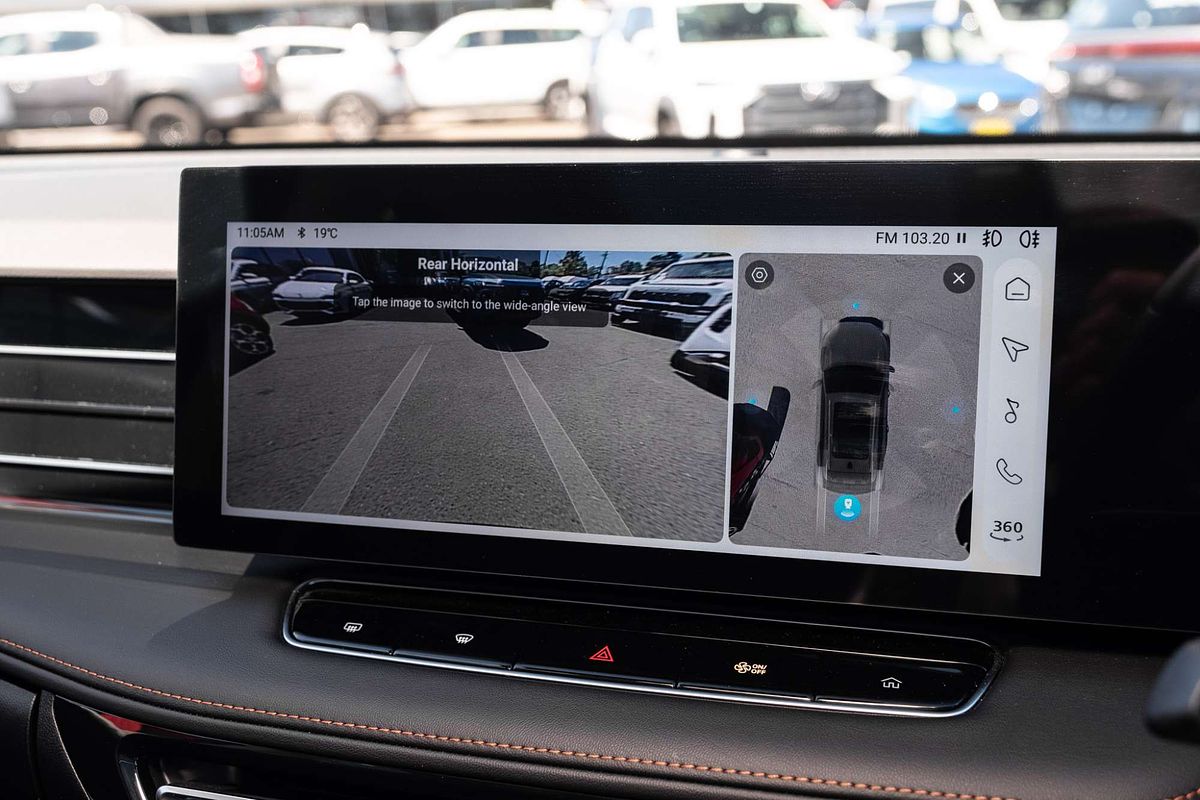 2025 MG HS Essence AS33