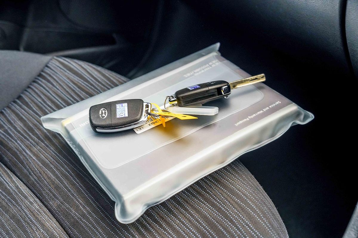 2015 Hyundai Accent Active RB2