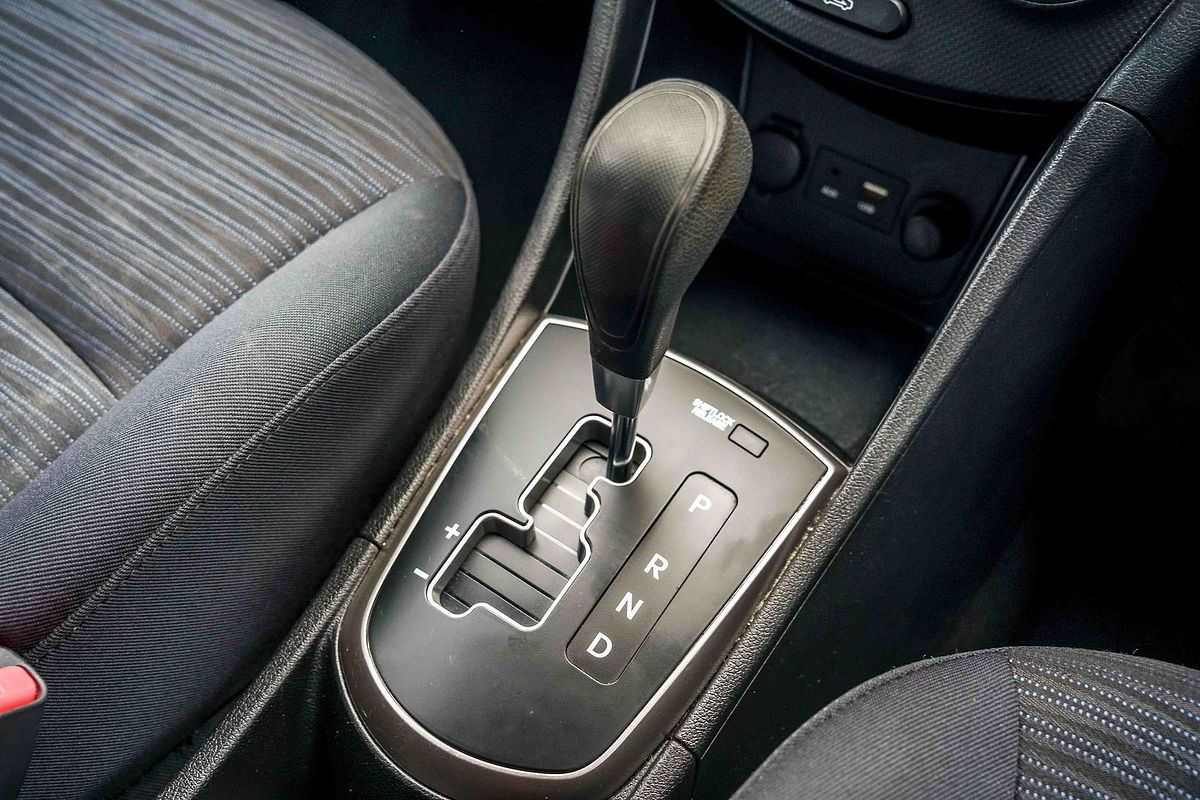 2015 Hyundai Accent Active RB2