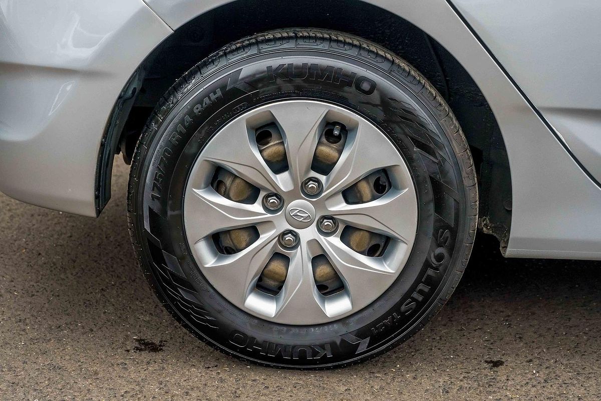 2015 Hyundai Accent Active RB2