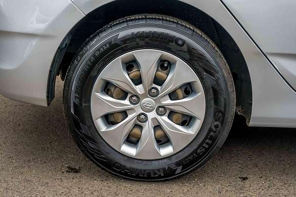 2015 Hyundai Accent Active RB2