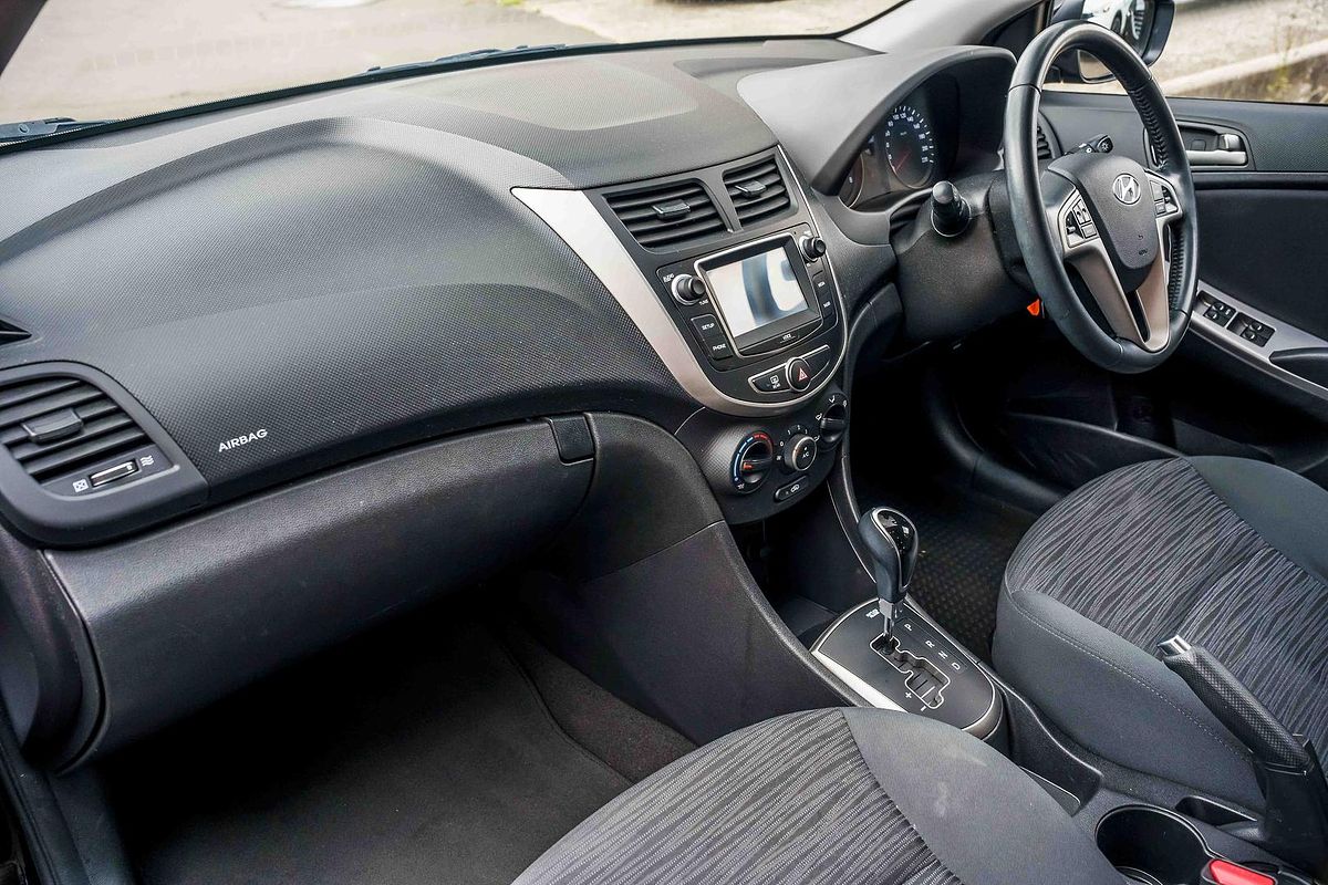 2018 Hyundai Accent Sport RB6