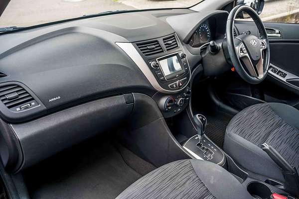 2018 Hyundai Accent Sport RB6