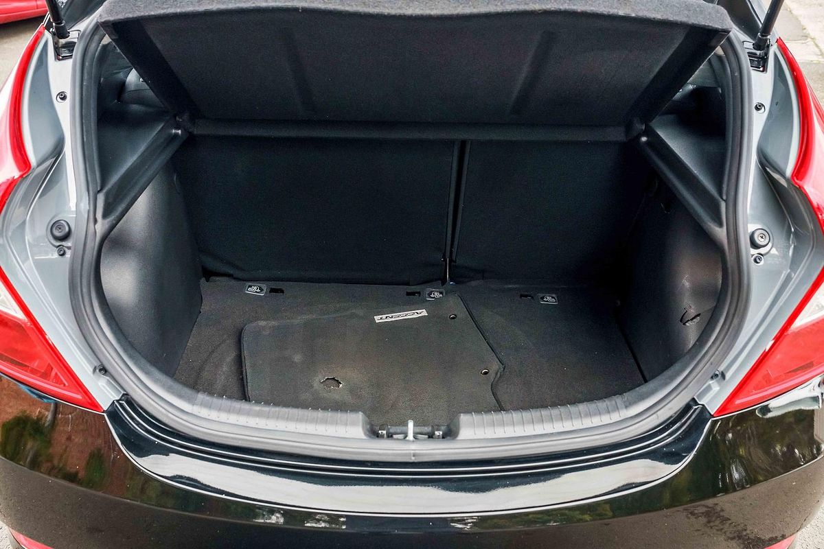 2018 Hyundai Accent Sport RB6