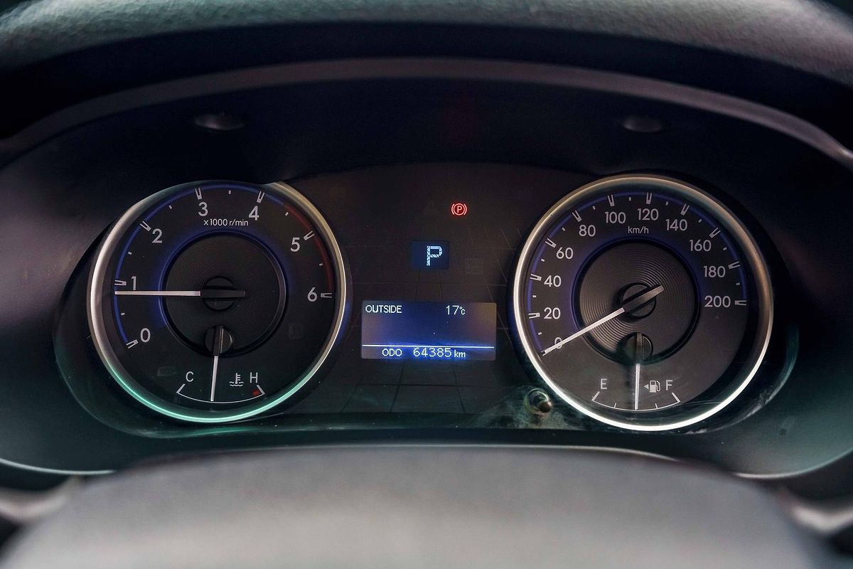 2017 Toyota Hilux SR GUN126R 4X4