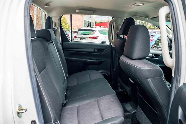 2017 Toyota Hilux SR GUN126R 4X4