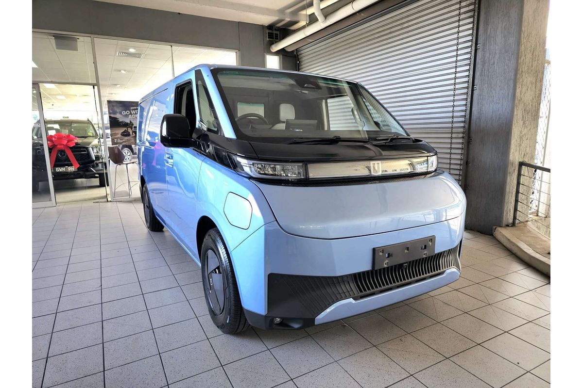 Super Van 5m, SWB, FWD, 83kWh, H1980