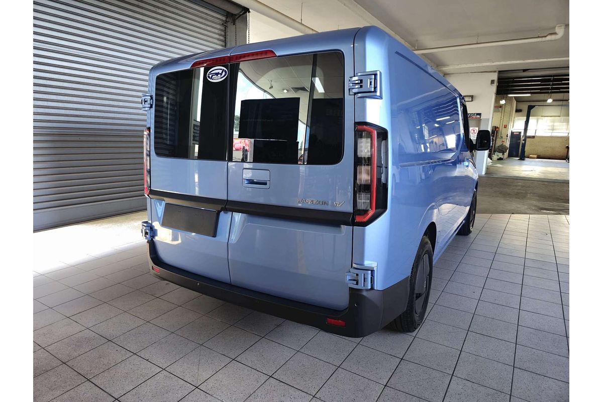 Super Van 5m, SWB, FWD, 83kWh, H1980