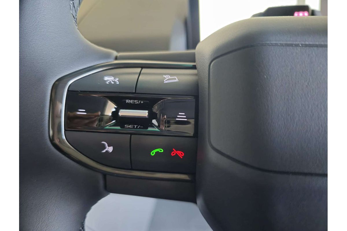 Super Van 5m, SWB, FWD, 83kWh, H1980