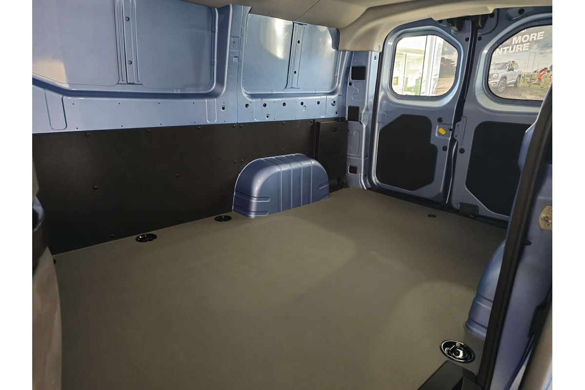 Super Van 5m, SWB, FWD, 83kWh, H1980