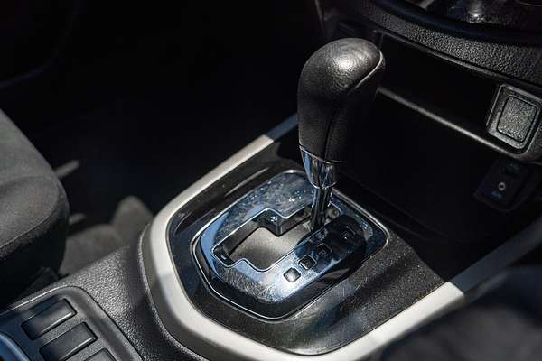 2017 Nissan Navara ST D23 Series 2 Rear Wheel Drive