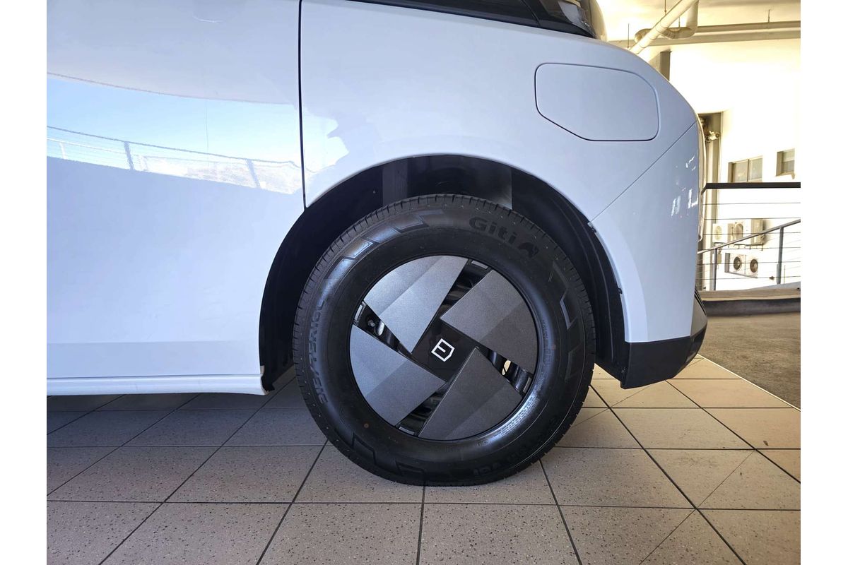 Super Van 5.5m, LWB, FWD, 83kWh, H2500