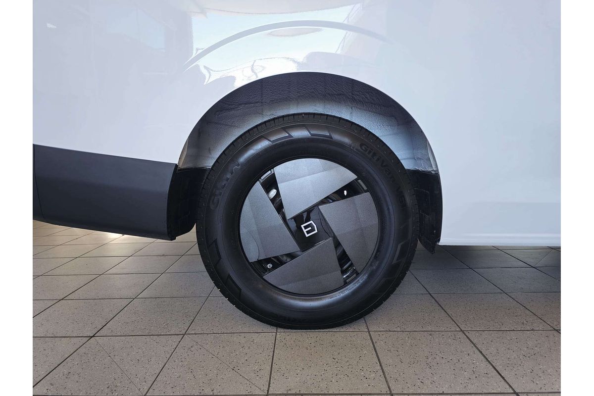Super Van 5.5m, LWB, FWD, 83kWh, H2500