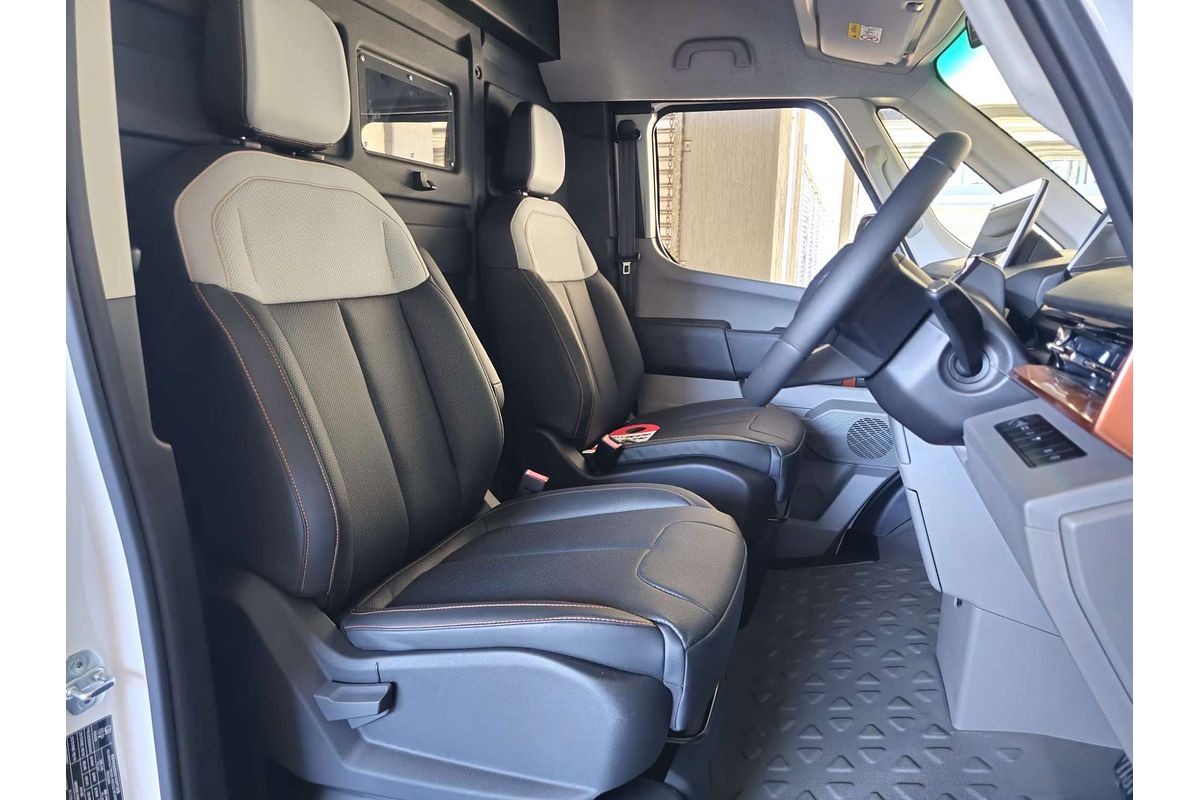 Super Van 5.5m, LWB, FWD, 83kWh, H2500