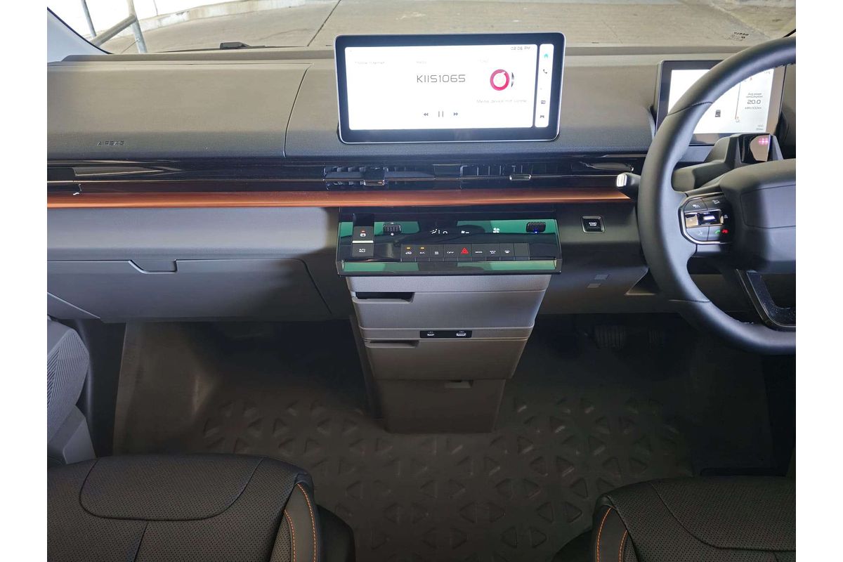 Super Van 5.5m, LWB, FWD, 83kWh, H2500